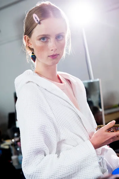 Look 26